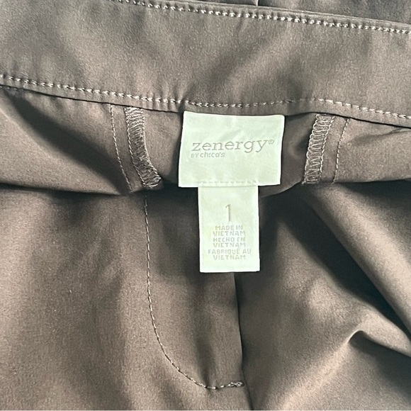 Chico’s Zenergy Neema Side-Button Crop Pants Women’s Size 8 Lightweight Brown - Picture 8 of 12